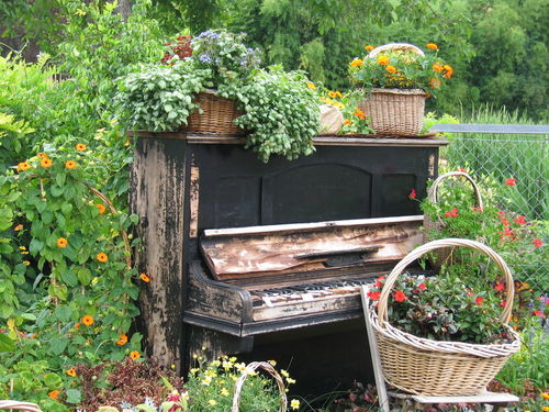 Image - piano-nature.jpg